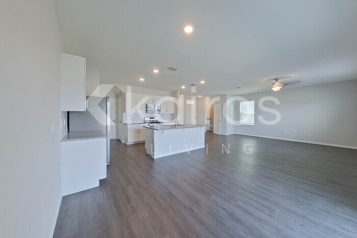 Building Photo - 32133 Katelin Cir