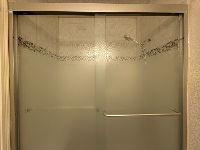 Building Photo - 2125 Augusta Dr