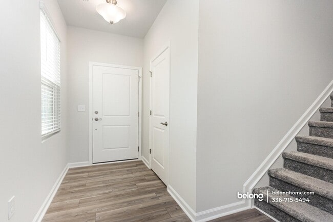 Building Photo - 1425 Rhodes Pond St