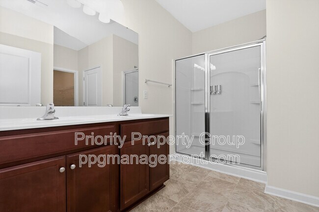 Building Photo - 2212 Apple Glen Ln