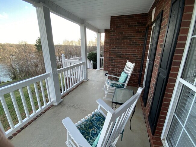 Building Photo - 5700 Crown Terrace