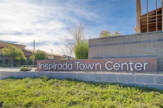 Building Photo - 3209 Vittoria Ave