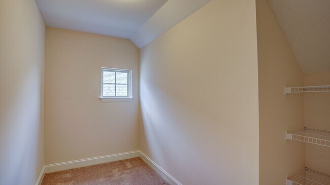 Building Photo - 1440 Hatterdale Farm Rd