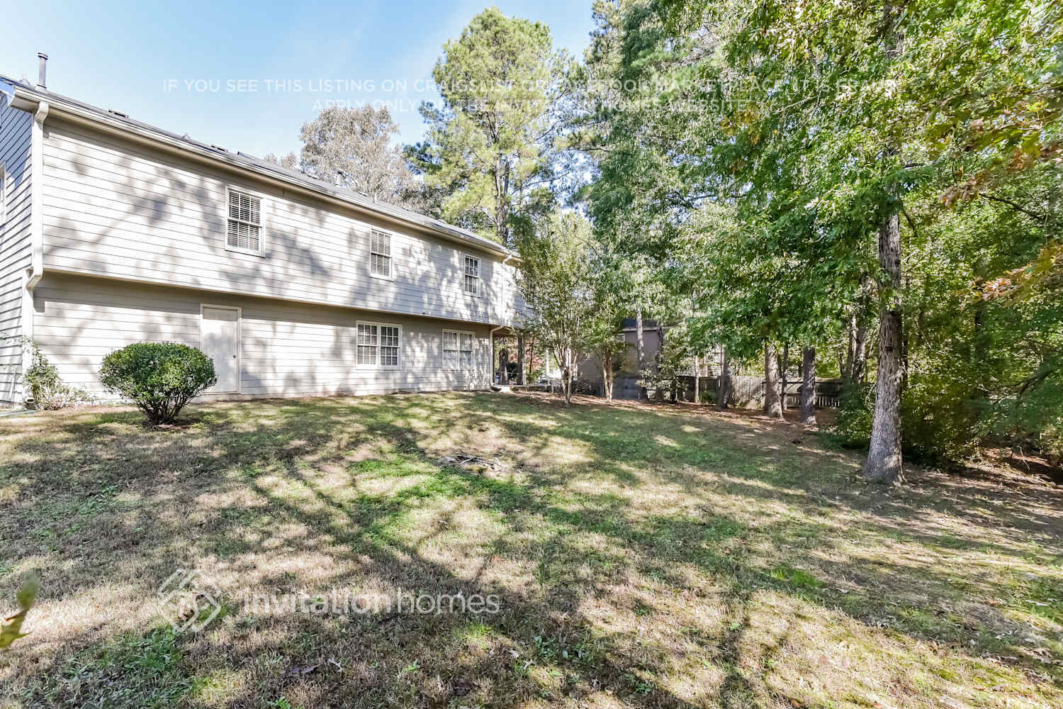 Building Photo - 1055 Burning Bush Dr
