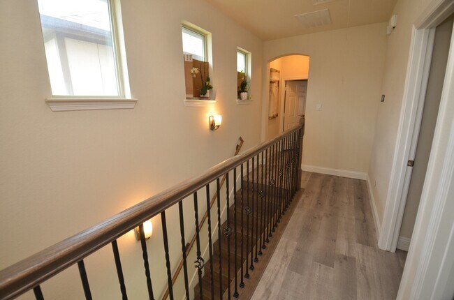 Building Photo - 10709 Madden Oaks Pl