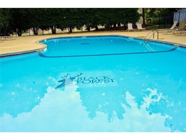 Building Photo - 1601 N Innsbruck Dr