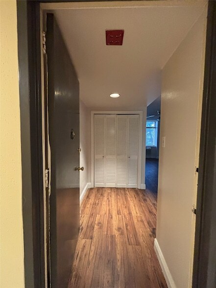 Building Photo - 7520 Hornwood Dr