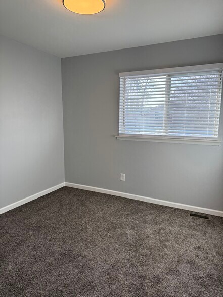 Building Photo - 27764 Townley St