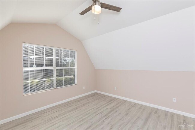 Building Photo - 39 Pecan Ave