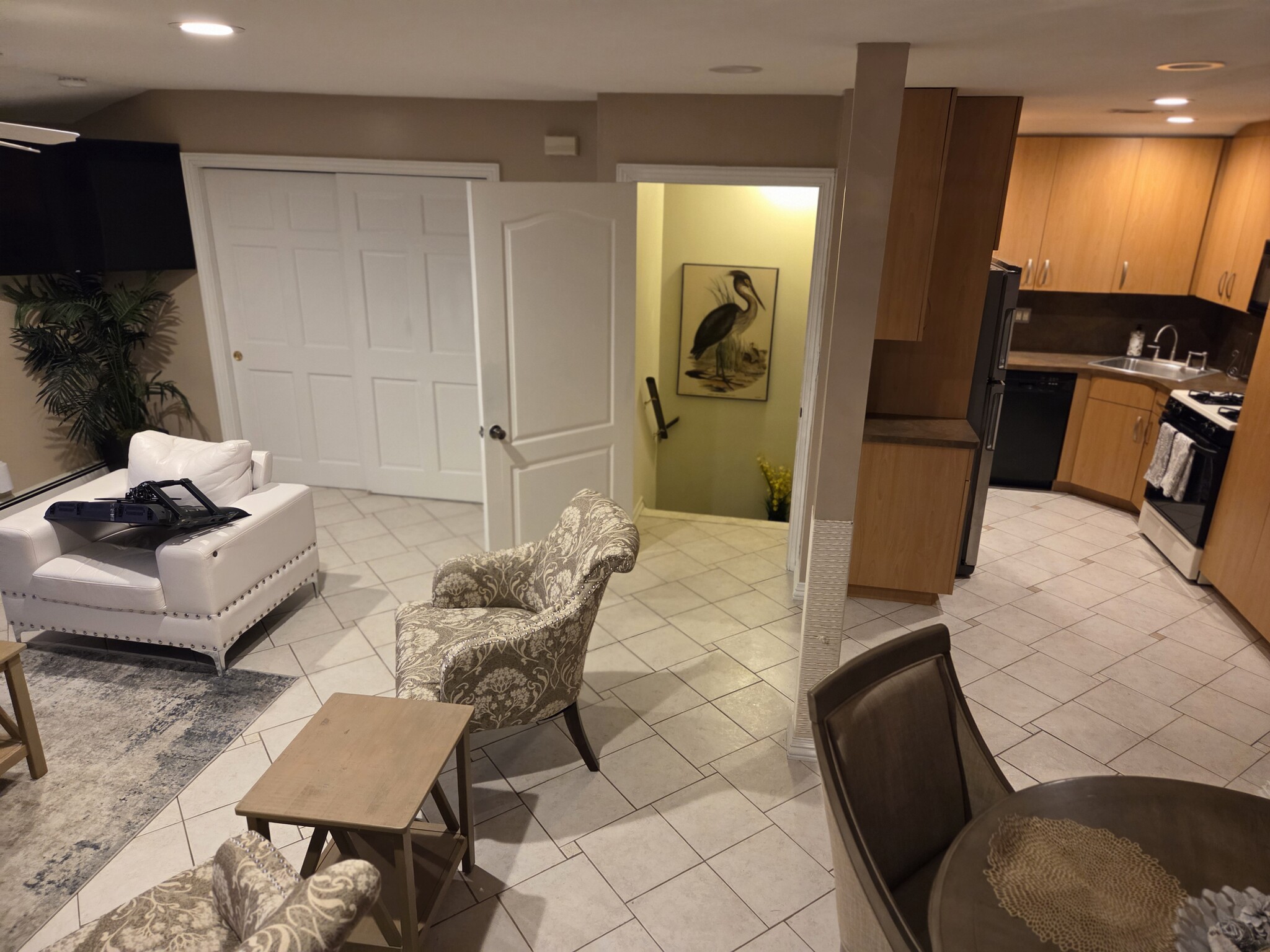 Open floor plan - 15633 94th St