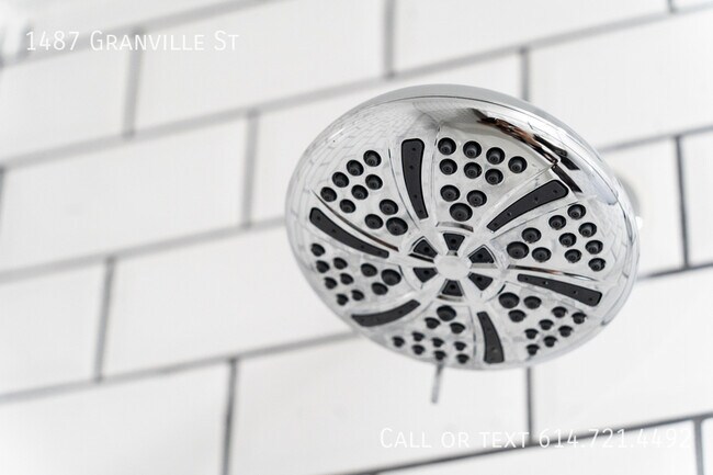 Building Photo - 1487 Granville St