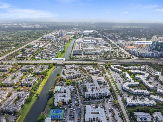 Building Photo - 7915 SW 86th St