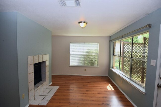 Building Photo - 8014 Cahill Dr
