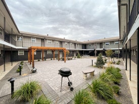 Building Photo - Fircrest Apartments