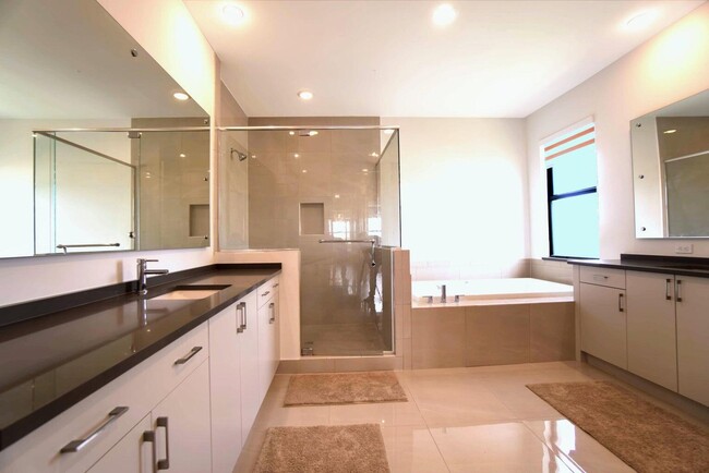Building Photo - 17046 Wandering Wave Ave