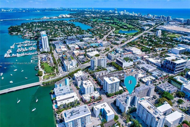 Building Photo - 1340 Lincoln Rd