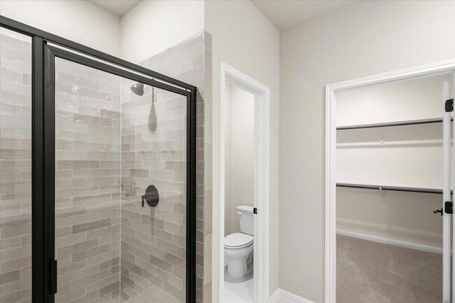 Building Photo - 5900 Whisper Creek Dr