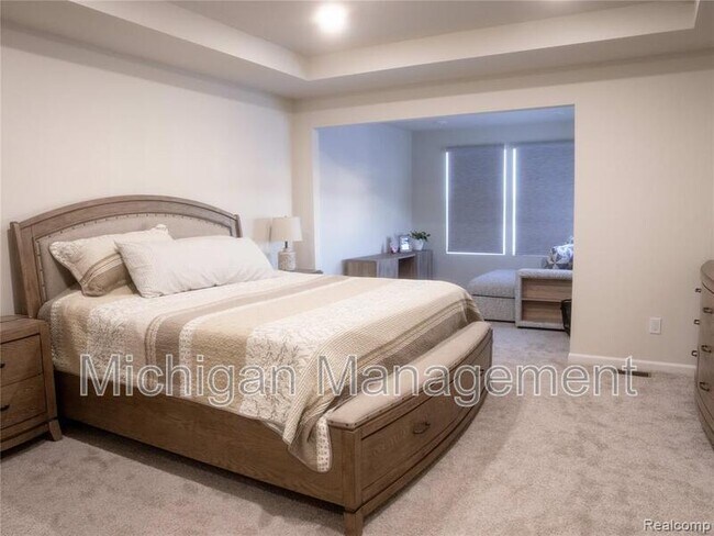 Building Photo - 1434 Superior Dr