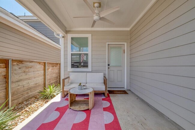 Building Photo - 5313 Mulberry Grove Ln