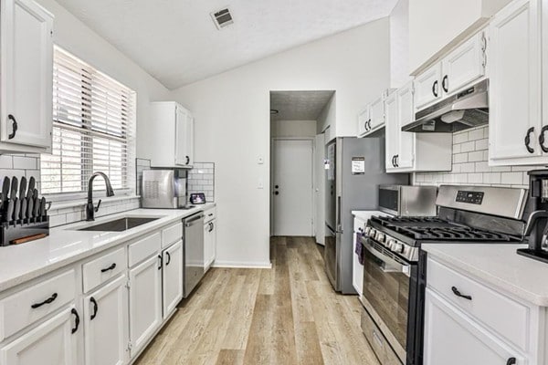 Building Photo - 3915 Basil Wy SW