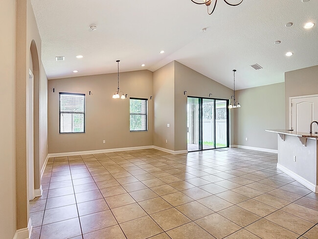 Building Photo - 5103 Appenine Loop W