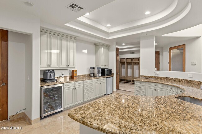 Building Photo - 11861 E Desert Trail Rd