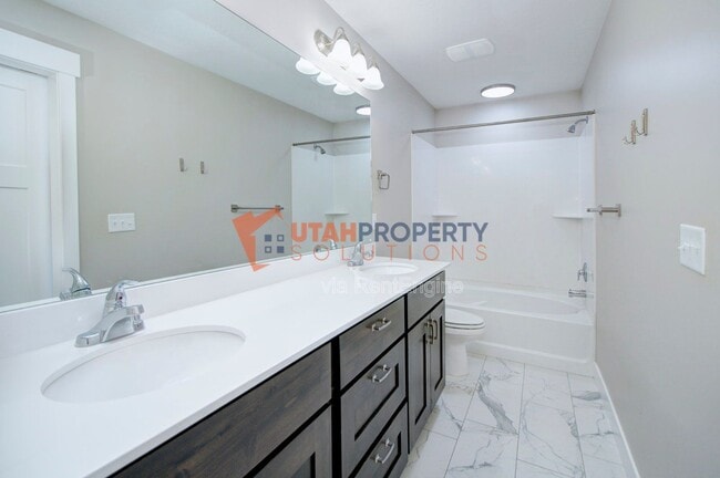 Building Photo - 12272 S Macdill Ct