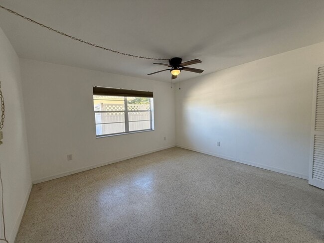 Building Photo - Freshly Remodeled - 1 Bedroom Unfurnished ...