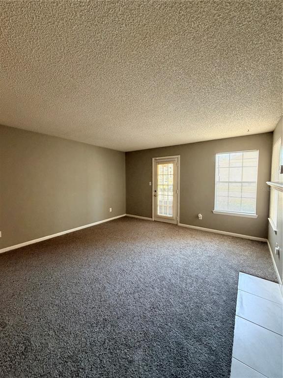 Building Photo - 4367 Thornbriar Ln