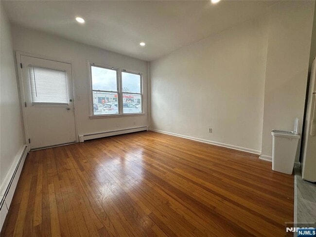 Building Photo - 502 Washington Ave