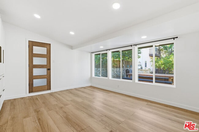 Building Photo - 4837 Gentry Ave