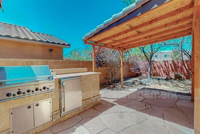 Building Photo - 3509 Tierra Abierta Pl NE
