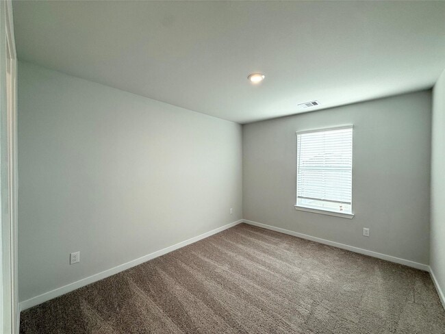 Building Photo - 3914 Flora Fld Dr