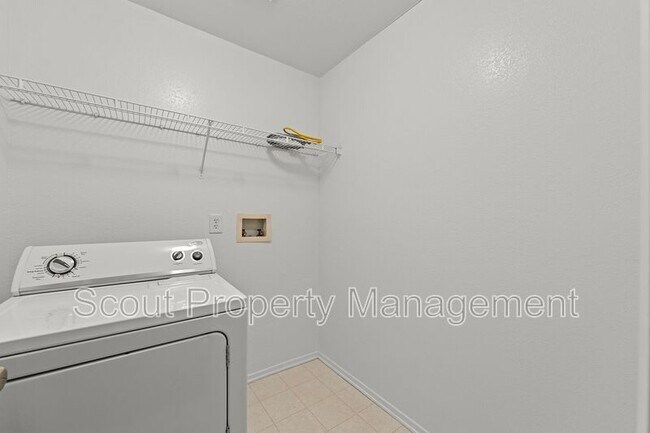 Building Photo - 31654 Granville Dr