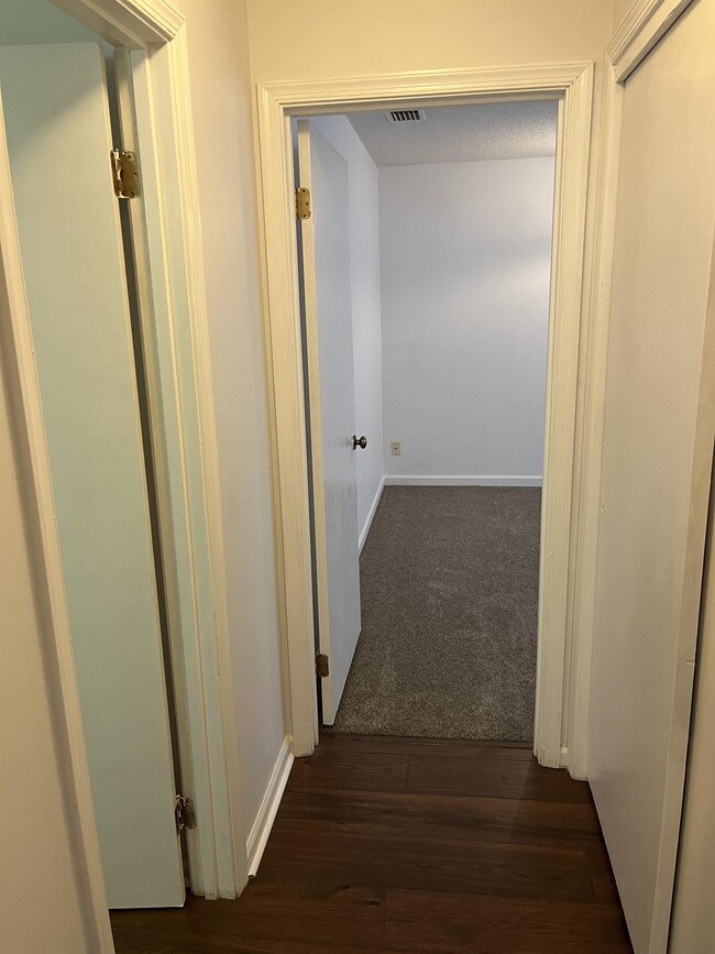 Building Photo - 6530 Laguna Point