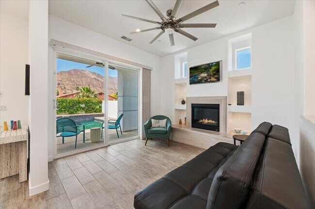 Building Photo - 53900 Avenida Ramirez