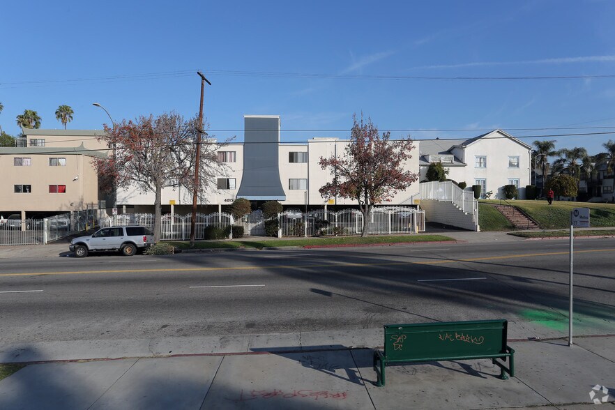 Primary Photo - 4015 W Adams Blvd