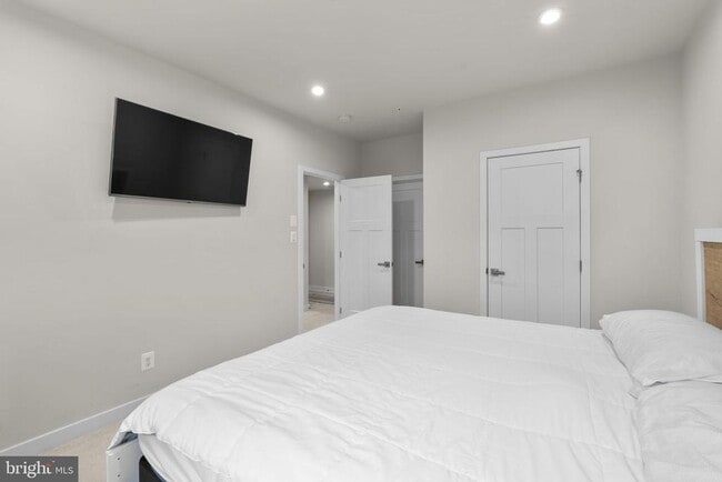 Building Photo - 10706 Larkswood St