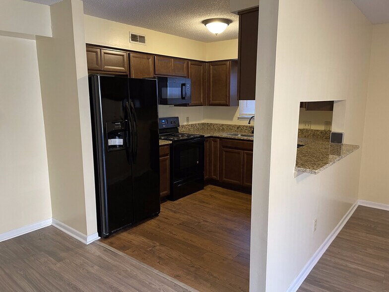 Building Photo - 149 Windsor Castle Dr