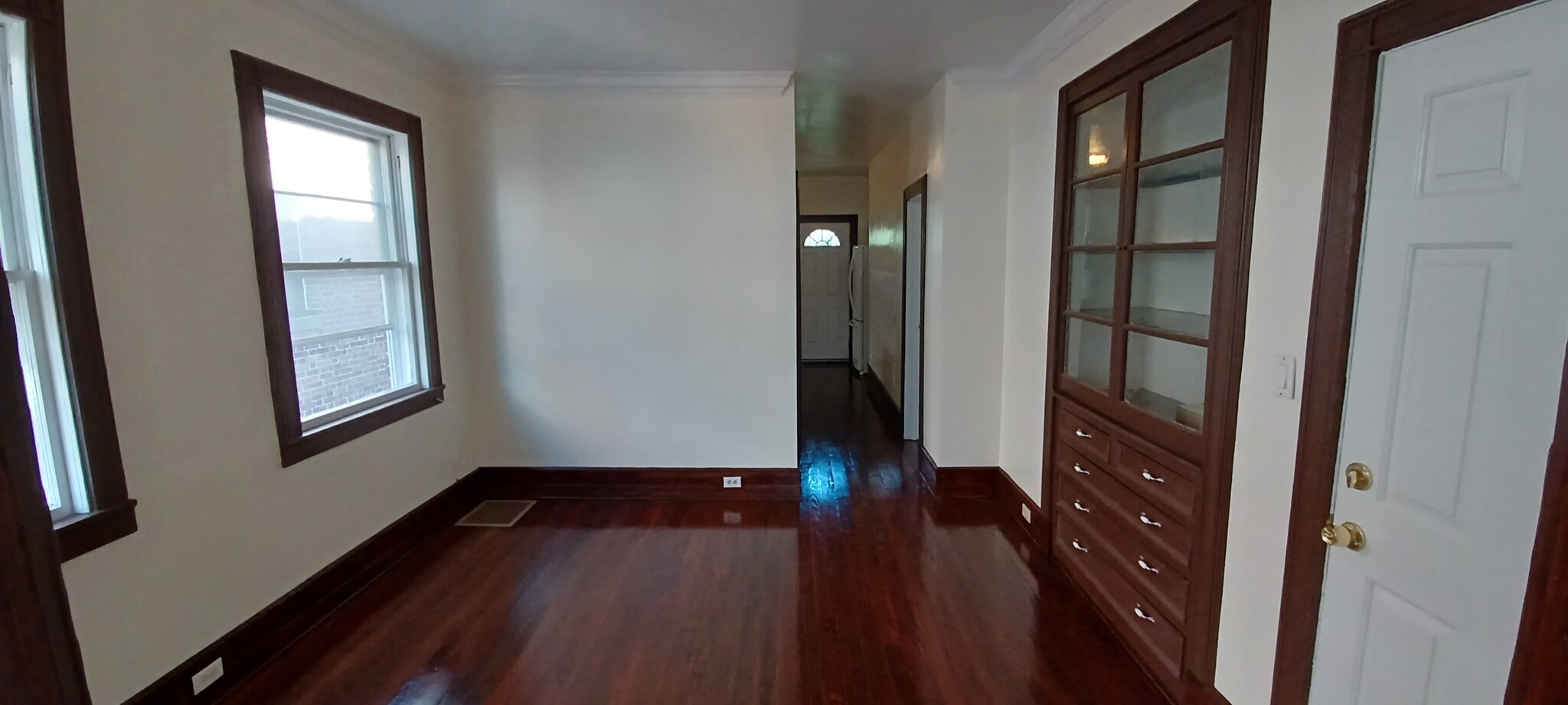 Building Photo - 262 Bond St