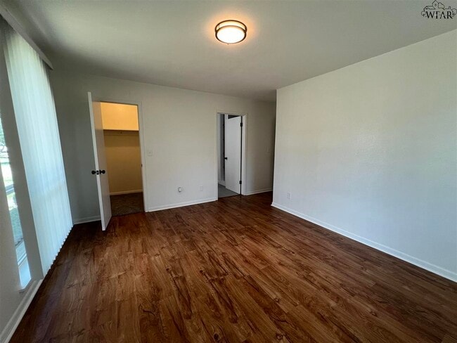 Building Photo - 3505 Regina Cir