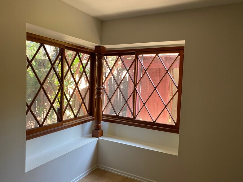 Bedroom windows - 554 Paige Ln