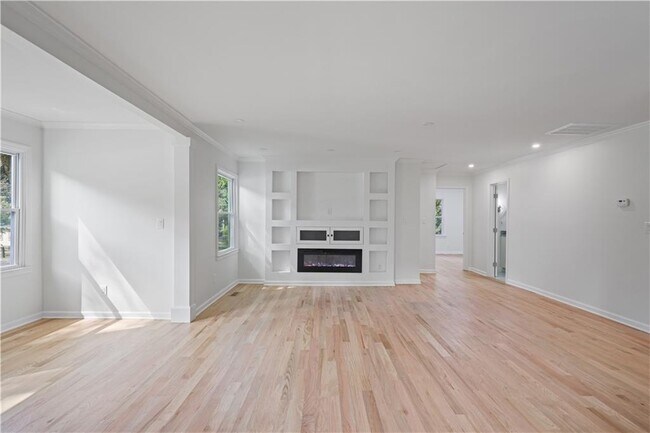 Building Photo - 1967 Sumter St NW