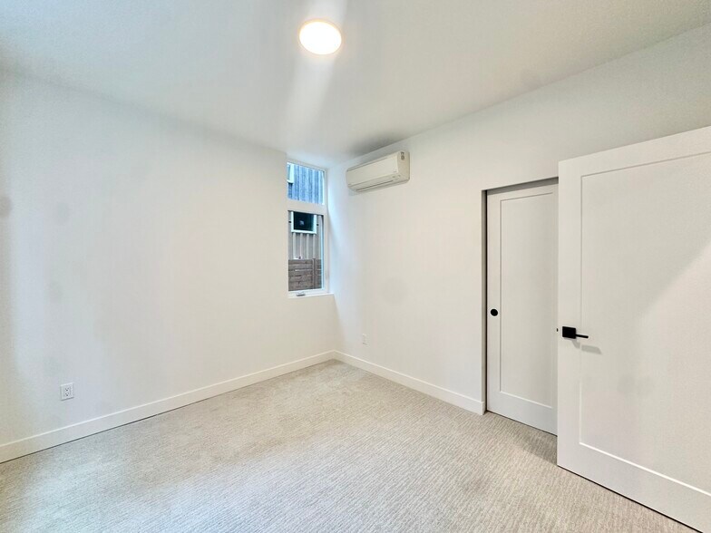 Building Photo - 1725 17th Ave