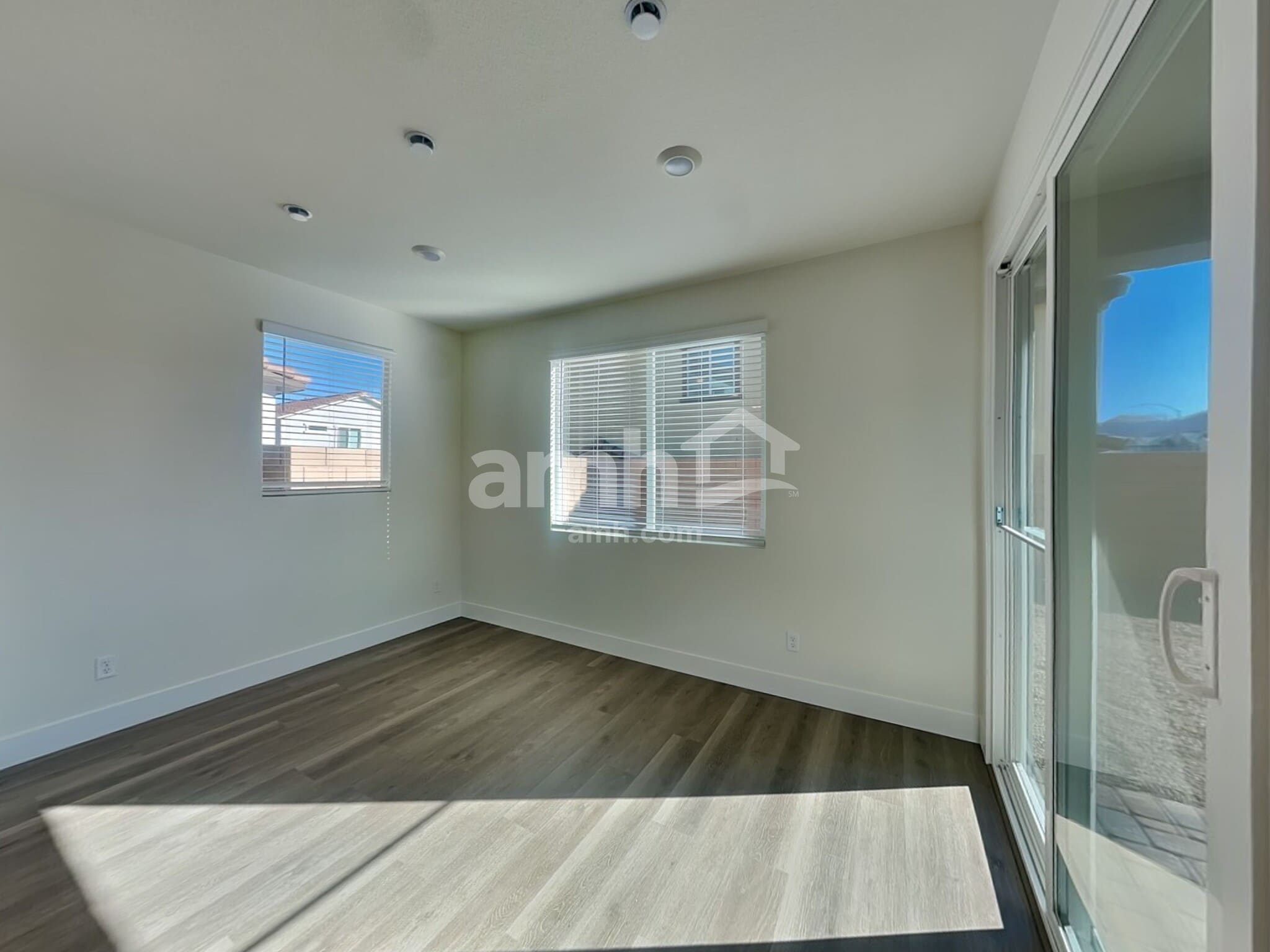 Building Photo - 8935 Dwarf Chin Ave