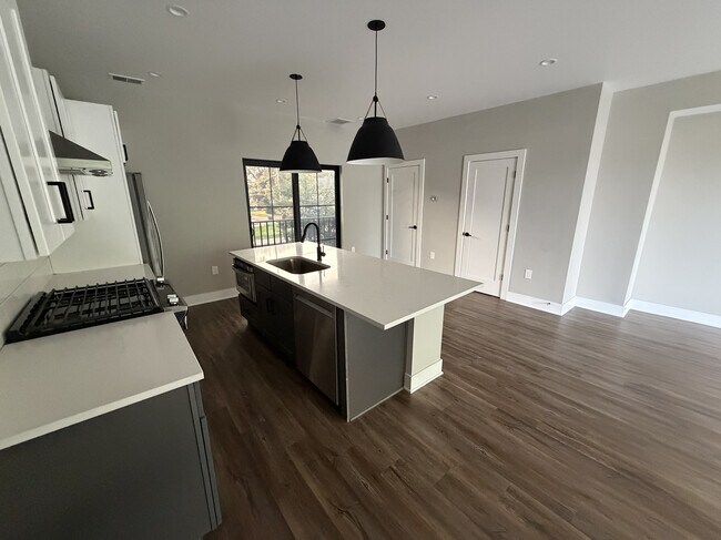 Building Photo - 357 Loeffler Ave