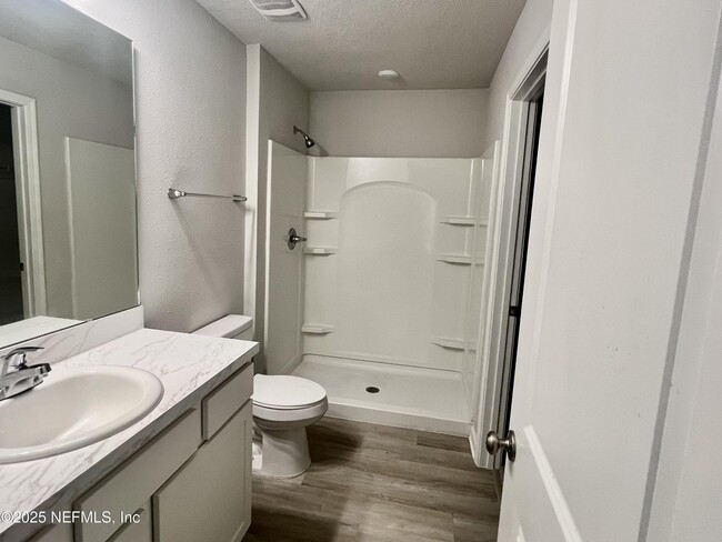 Building Photo - 845 Hartshill Pl
