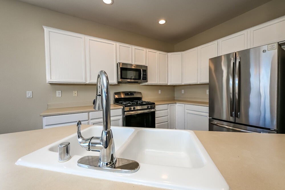 Building Photo - 3564 Chelsea Grove St