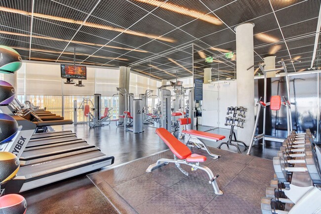 Building Photo - Veer Towers 2210E-CityCenter Views from th...