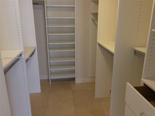 Building Photo - 555 NE 15th St